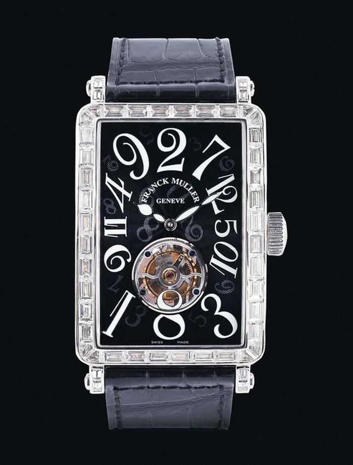 Giá: 2,03 tỷ đồng trên www.franckmuller.com.
