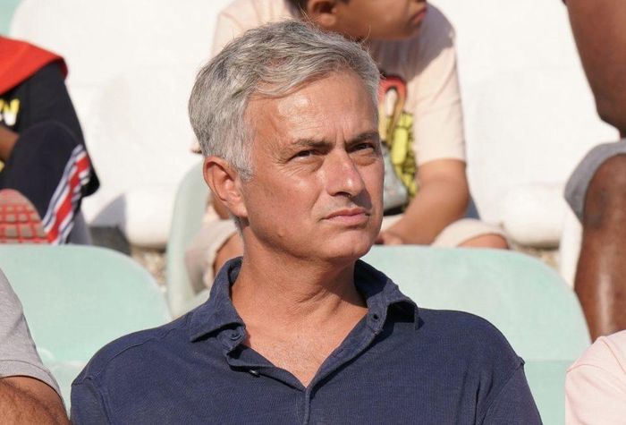 Mourinho có thể chuyển sang huấn luyện Arsenal