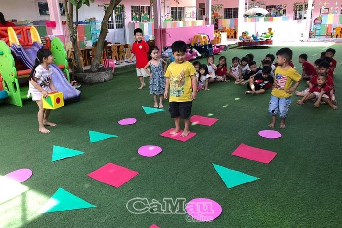 Qua các trò chơi, việc học của trẻ trở nên nhẹ nhàng và đạt hiệu quả cao hơn.