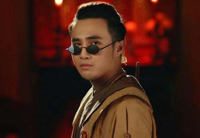 Huỳnh Lập trong phim "Pháp sư mù".