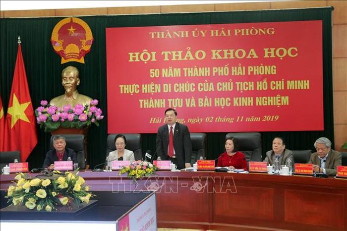 Phó Trưởng Ban Tuyên giáo Trung ương Lê Mạnh Hùng phát biểu tại hội thảo. Ảnh: TTXVN phát