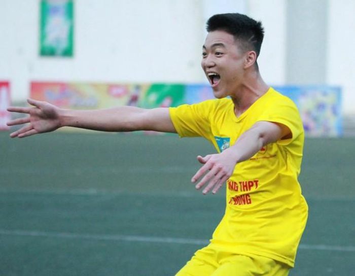  Trọng tài nổi còi mãn cuộc ngay sau đó 