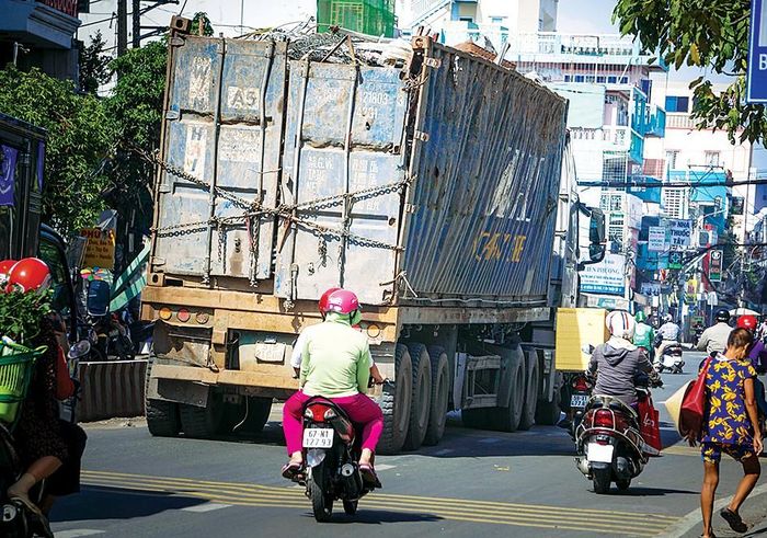 Những “quan tài” container di động 