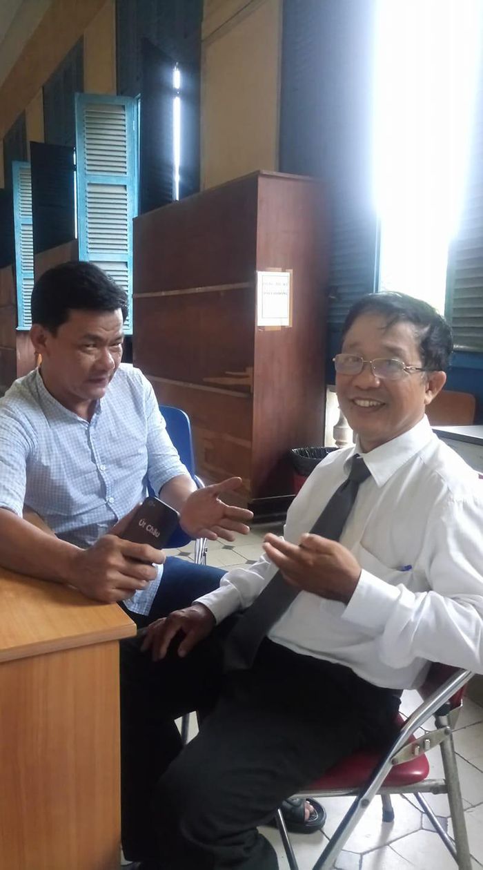 Nguyên Chánh án các Tòa quận 12, Gò Vấp và huyện Bình Chánh - ông Nguyễn Minh Cảnh (phải) nói rằng thẩm phán hiện nay cũng đang chịu áp lực từ mạng xã hội trong xét xử.