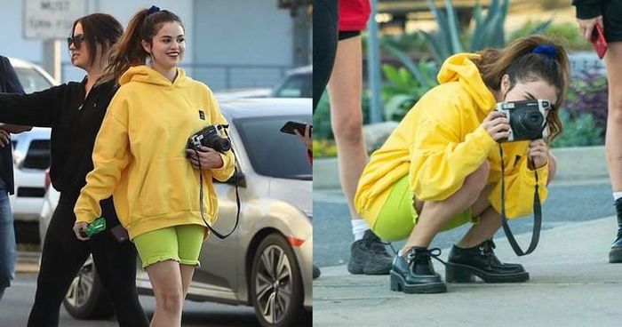 Trước đó, Gomez được nhìn thấy mặc áo hoodie và quần short màu xanh neon vui chơi trên đường phố Los Angeles, Mỹ. Trong một khoảnh khắc, cô đã ngồi xổm bên ngoài một khu chợ để chụp ảnh cho người bạn của mình. 