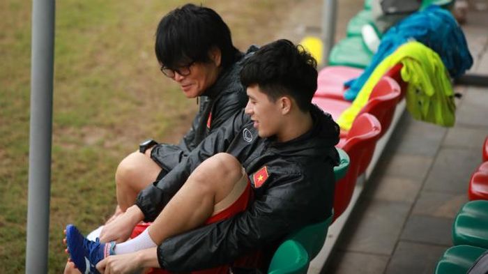 Đình Trọng trở lại tập luyện cùng U22 Việt Nam