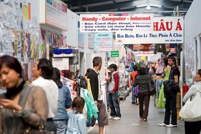 Một góc khu chợ Đồng Xuân ở Berlin