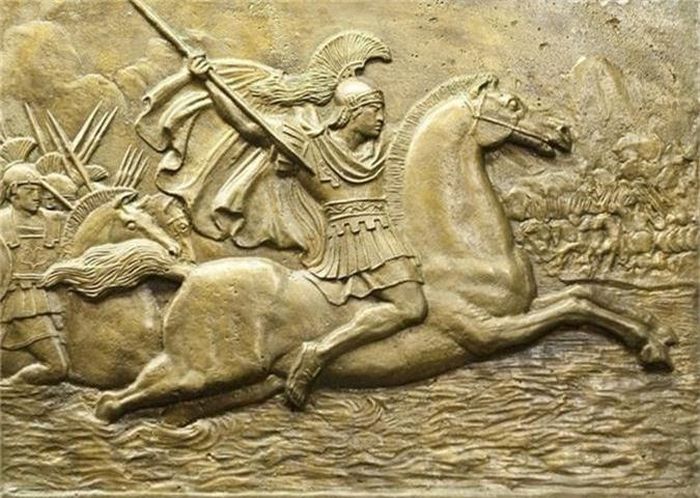 Thế nhưng, một số chuyên gia đưa ra quan điểm rằng, Alexander Đại đế không có dấu hiệu phân hủy nào trong 6 ngày sau khi chết là vì ông chưa thực sự qua đời.
