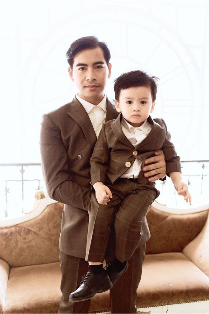 Thanh Bình đăng ảnh bên con trai giữa ồn ào của Ngọc Lan.