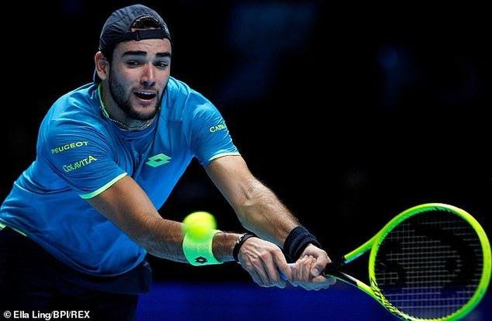 Federer có chiến thắng đầu tiên ở ATP Finals 2019