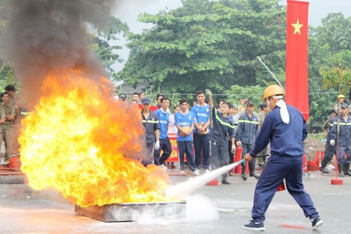 Quốc hội nghe báo cáo của Đoàn giám sát của Quốc hội về việc thực hiện chính sách, pháp luật về phòng cháy, chữa cháy giai đoạn 2014-2018