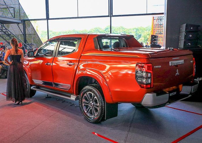 Mitsubishi Triton 4x4 Premium