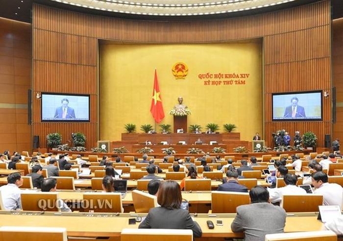 Toàn cảnh phiên làm việc sáng 13-10.
