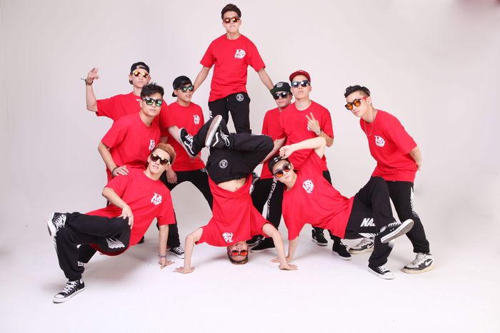 Nhóm nhảy B-boy M.B.Crew