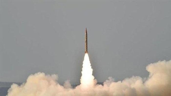 Tên lửa Shaheen có thể mang cả đầu đạn hạt nhân với tầm bắn tới 650 km. (Nguồn: Reuters)Có thể bạn quan tâm