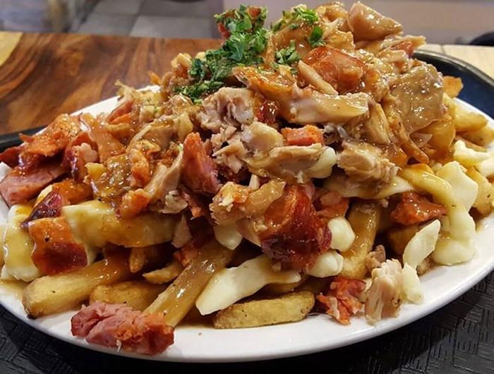 Món Poutine có nguồn gốc từ tỉnh Quebec, Canada