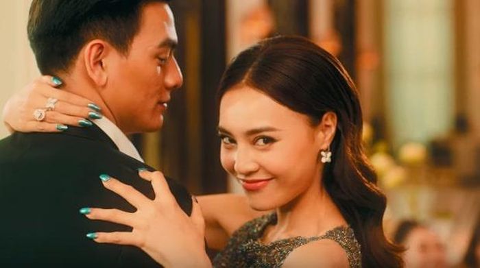 Ninh Dương Lan Ngọc có màn "lột xác" hình ảnh so với MV trước đó là Gái già tuyển phi công.