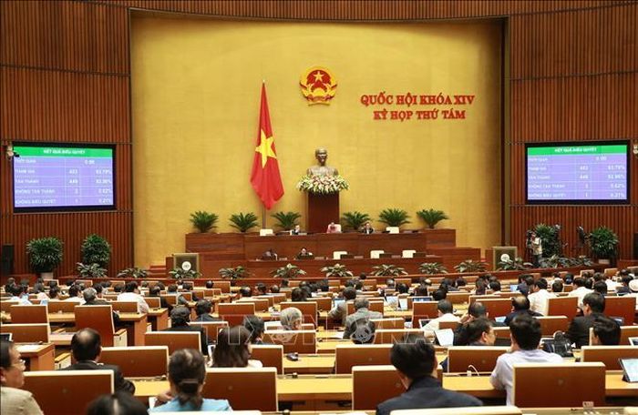 Biểu quyết thông qua Luật Lực lượng dự bị động viên. Ảnh: Doãn Tấn/TTXVN