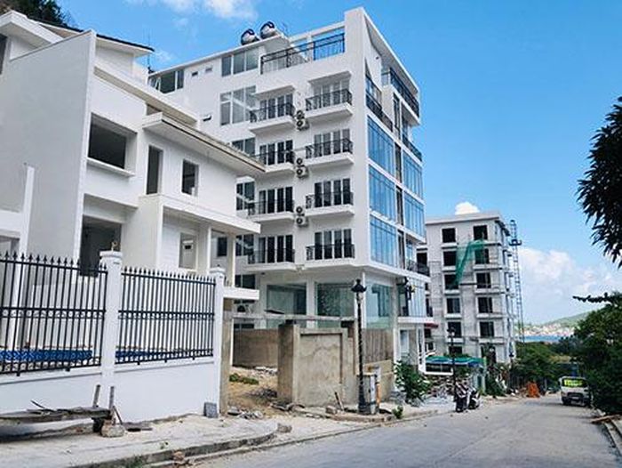 Nhiều công trình vi phạm vẫn hoàn thiện, bất chấp quyết định cưỡng chế đã ban hành