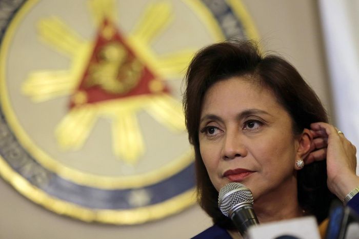 Một ngày sau khi bị ông Rodrigo Duterte cách chức đồng chủ tịch Ủy ban Liên ngành Chống Ma túy, Phó tổng thống Leni Robredo đã tuyên bố sẽ "vạch trần" cuộc chiến chống ma túy của Tổng thống Philipines