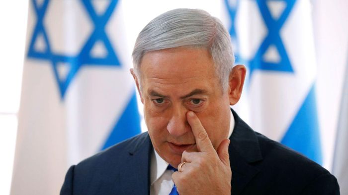 Tổng Chưởng lý Israel Avichai Mandelblit khẳng định, ông Benjamin Netanyahu có thể tiếp tục đảm nhiệm Thủ tướng lâm thời mặc dù cơ quan chức năng nước này trước đó tuyên bố sẽ xét xử ông Netanyahu