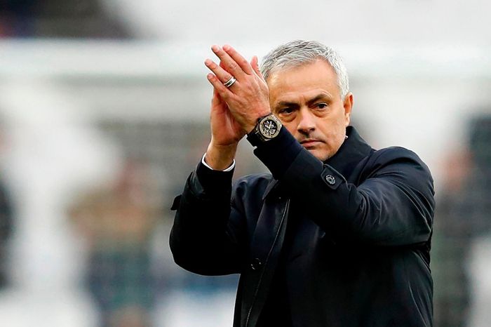 Tottenham thắng trận thứ hai liên tiếp dưới thời HLV Jose Mourinho (nhờ cú đúp của Harry Kane trong trận Tottenham thắng Olympiakos 4-2 ở vòng bảng Champions League)
