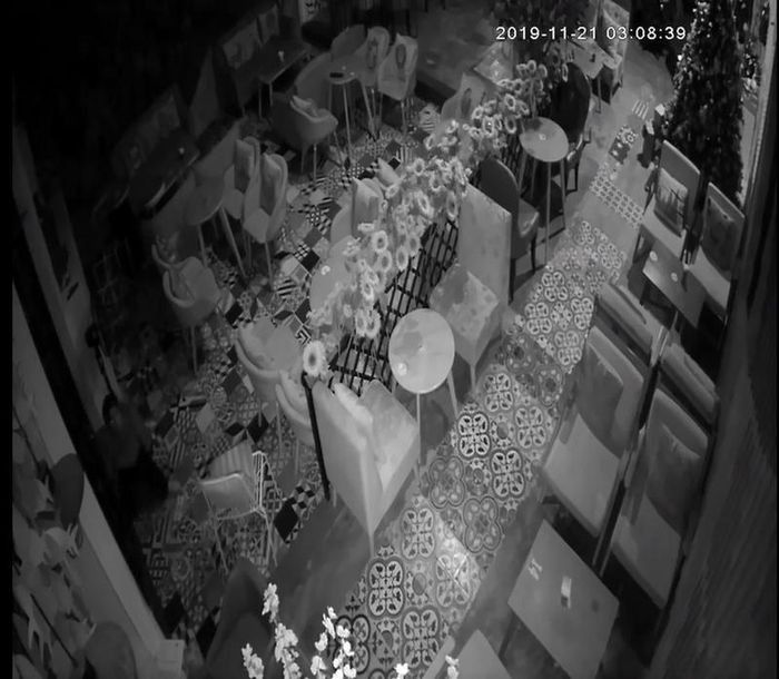  Qua trích xuất camera an ninh tại quán ghi lại được. 
