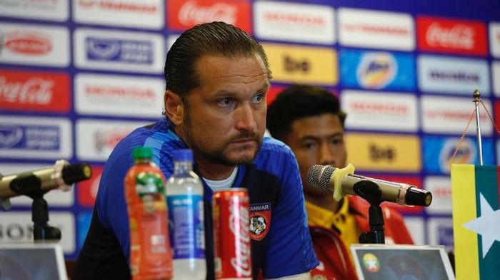 HLV Verliza Popov hài lòng với phong độ của U22 Myanmar