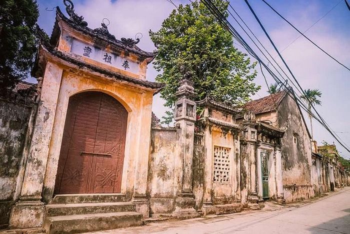 Thời gian trôi nhanh hay chậm dường như không tác động lên ngôi làng này.