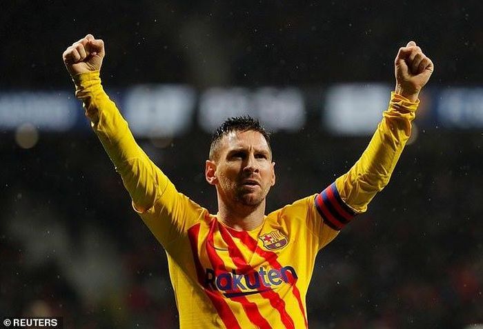 Messi trở thành người hùng của Barca