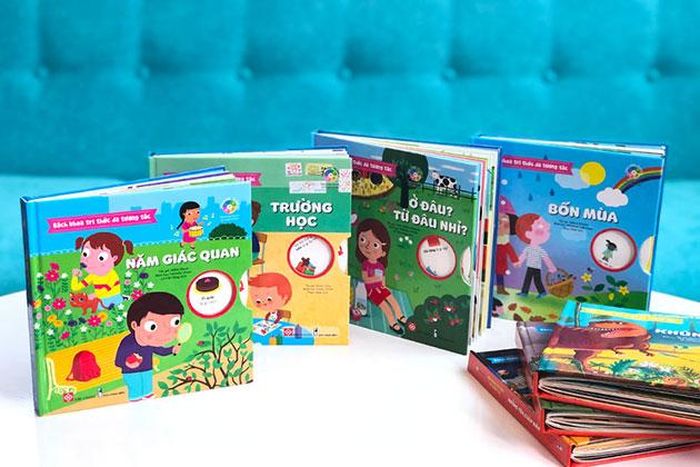 Bộ sách Bách khoa tri thức của Đinh Tị.