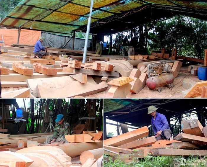 Tại xóm 3, xã Nam Trung, mặt đê cũng bị "hô biến" thành xưởng mộc. Ông Nguyễn Văn Phượng, Chủ tịch UBND xã Nam Trung cho hay: “Vấn đề lấn chiếm, xâm hại đê điều ở địa phương khá nhức nhối. Trong đó, đáng chú ý nhất là việc tập kết gỗ của các hộ sản xuất mộc trên địa bàn xã. Hàng năm, địa phương đã ra quân giải tỏa hành lang an toàn giao thông, xử lý vi phạm hành chính… nhưng sau mỗi đợt ra quân họ lại tái lấn chiếm. Bởi việc tịch thu gỗ vượt quá thẩm quyền của xã”. Ảnh: P.V