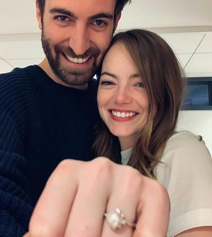 Emma Stone đã đính hôn với nhà biên kịch Dave McCary.
