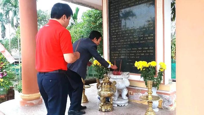 Đoàn hành trình dâng hương, tưởng niệm, tri ân, tại Khu lưu niệm Đại tướng Nguyễn Chí Thanh