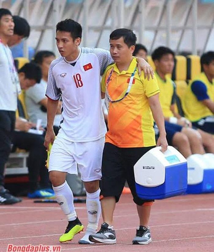 Hùng Dũng cũng từng sớm chia tay ASIAD 18 vì chấn thương nặng - Ảnh: Đức Cường