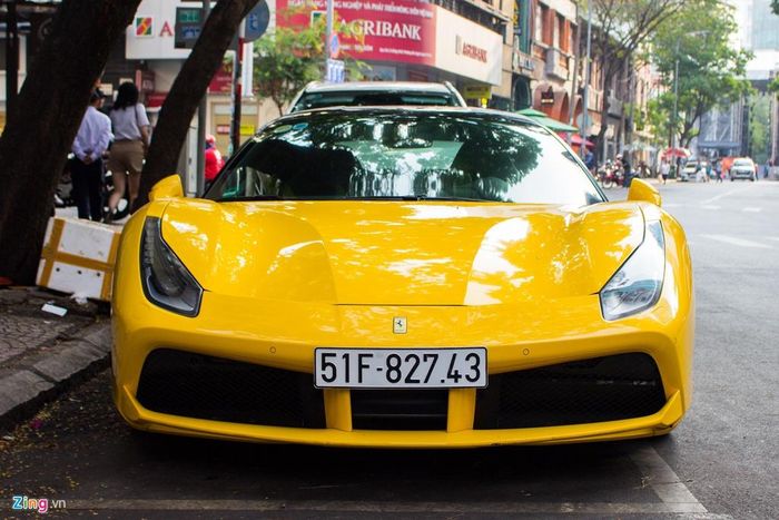 Năm 2016, Phan Hoàng từng gây xôn xao khi khoe món quà tặng tốt nghiệp là siêu xe Ferrari 488 GTB trên trang Facebook cá nhân. Ở thời điểm đó, mức giá cho một chiếc 488 GTB khoảng 14 tỷ đồng.
