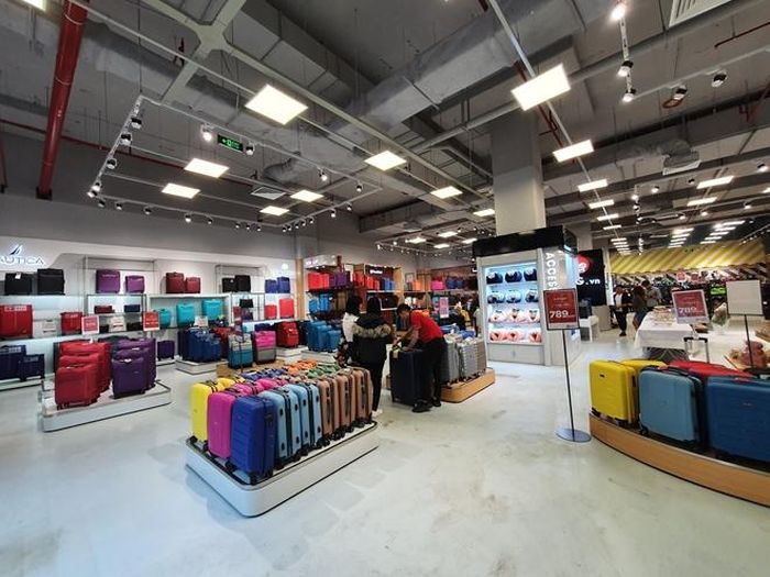 Không gian LUG Mega Store tại Tầng 1 trung tâm thương mại Aeon Mall Hà Đông.