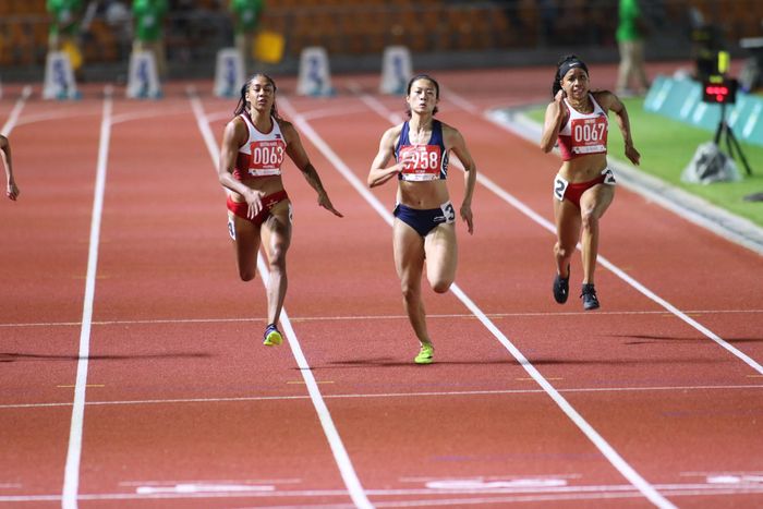  Lê Tú Chinh vô địch chạy 100m nữ.