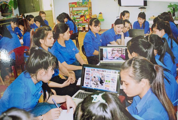 Vì sao chính sách trên chỉ ưu ái con quan chức chứ không phải các sinh viên có bằng giỏi, là câu hỏi dư luận đặt ra