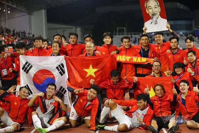 Chào nhà tân vô địch bóng đá nam SEA Games 30!