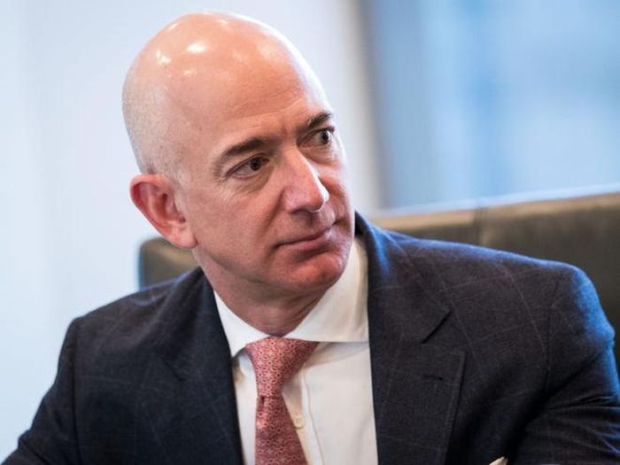 Mỗi phút, Jeff Bezos kiếm được gần 150.000 USD, cao hơn gấp 3 lần thu nhập trung bình hàng năm của người lao động Mỹ. Ảnh: Getty.