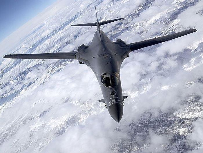  Trong chiến tranh Iraq, B-1B Lancer thả khoảng 40% lượng bom đạn của liên quân do Mỹ đứng đầu. 