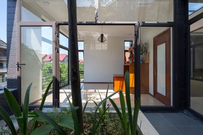 Chủ sở hữu muốn tạo không gian mở xanh thoáng với khả năng kết nối cao nhưng vẫn giữ được sự riêng tư cần thiết.