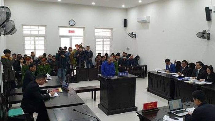  Toàn cảnh phiên tòa xét xử
