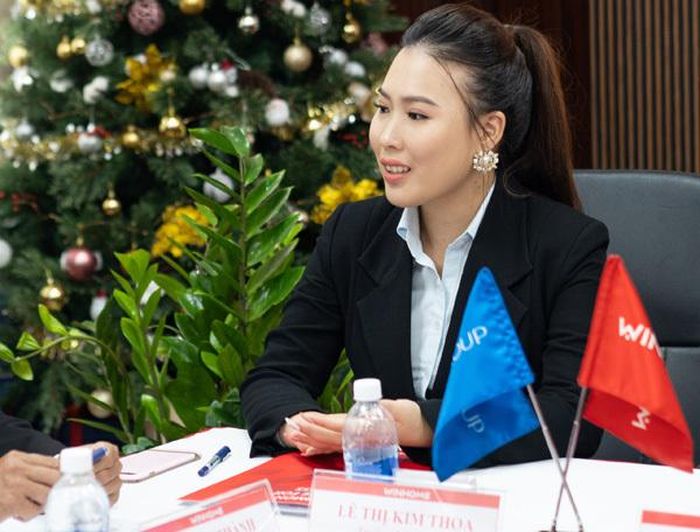  Bà Lê Thị Kim Thoa - Trưởng ban quản lý tòa nhà Win Home