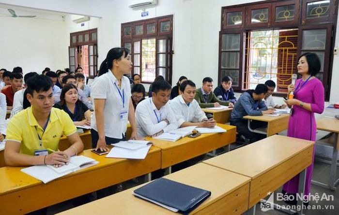 Quy định 208-QĐ/TW, ngày 8/11/2019 của Ban Bí thư nêu rõ, Ban Tuyên giáo Tỉnh ủy, Thành ủy, Thị ủy, Huyện ủy phối hợp với các trường chính trị tỉnh, chịu trách nhiệm về hướng dẫn chuyên môn đối với trung tâm chính trị ở thành phố, thị xã và các huyện. Ảnh minh họa Thanh Lê