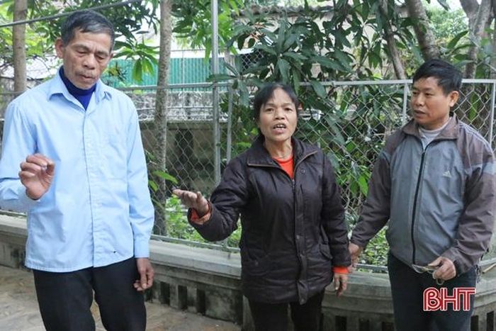 Với ông Kiên, tuồng bội là nét đẹp của cha ông để lại cần được lưu giữ cho thế hệ sau, để cho con cháu nhớ đến tìm về. Trong ảnh: Ông Kiên đang hát vở tuồng "Ngọn lửa Diên Hồng".