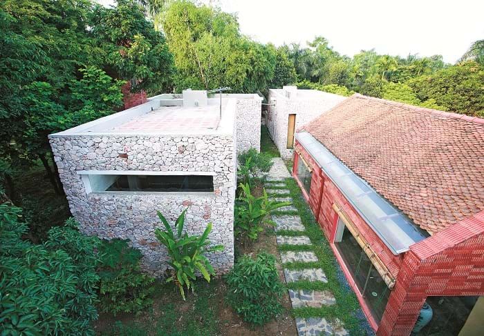Các khu chức năng được tách biệt hoàn toàn.