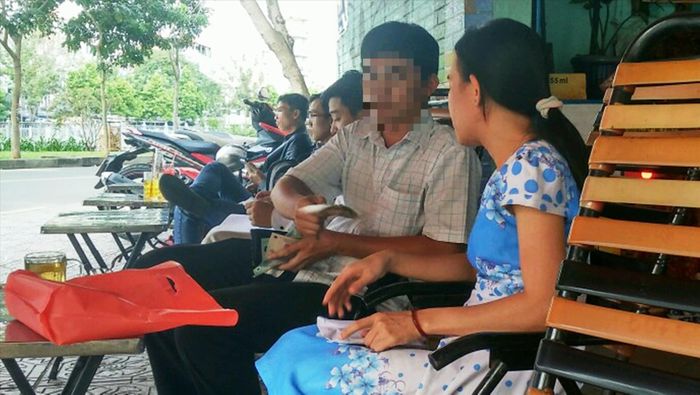Ai có nhu cầu mua tiền độc lạ lì xì tết, sẽ được giao tận nơi Ảnh: U.P