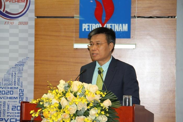 Tổng giám đốc DMC Hoàng Trọng Dũng báo cáo tổng kết hoạt động sản xuất kinh doanh năm 2019, kế hoạch năm 2020 của DMC.